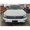 Image 6 : PARKSVILLE - 2018 VOLKSWAGEN TIGUAN WHITE 201195 KMS - D004813