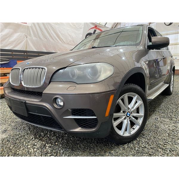 PARKSVILLE - 2011 BMW X5 BROWN 208157 KMS - P417091