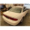 Image 16 : PARKSVILLE - 2001 BUICK CENTURY WHITE 141057 KMS - B192535
