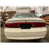 Image 17 : PARKSVILLE - 2001 BUICK CENTURY WHITE 141057 KMS - B192535