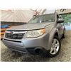 Image 1 : PARKSVILLE - 2010 SUBARU FORESTER SILVER 135966 MILES - P806297