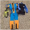 Image 1 : 636 -- 2 WET SUITS, WATERSHOES AND FLIPPERS