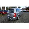 Image 9 : DUNCAN - 2015 CHRYSLER TOWN AND COUNTRY SILVER 198394 KMS - J519666