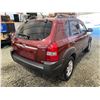 Image 15 : PARKSVILLE - 2007 HYUNDAI TUCSON RED 249595 KMS - B594539