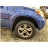 Image 25 : PARKSVILLE - 2005 TOYOTA RAV4 BLUE  486128 KMS - B043628