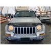 Image 6 : PARKSVILLE - 2002 JEEP LIBERTY SILVER 233807 KMS - D195112