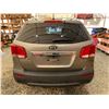 Image 18 : PARKSVILLE - 2011 KIA SORENTO GREY 332537 KMS - B045732