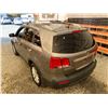Image 22 : PARKSVILLE - 2011 KIA SORENTO GREY 332537 KMS - B045732