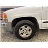 Image 31 : PARKSVILLE - 2005 GMC SIERRA WHITE 256214 KMS - D350208