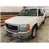 Image 3 : PARKSVILLE - 2005 GMC SIERRA WHITE 256214 KMS - D350208