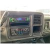 Image 52 : PARKSVILLE - 2005 GMC SIERRA WHITE 256214 KMS - D350208