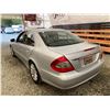 Image 21 : PARKSVILLE - 2007 MERCEDES  E CLASS  SILVER 232527 KMS - D216926