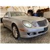 Image 8 : PARKSVILLE - 2007 MERCEDES  E CLASS  SILVER 232527 KMS - D216926