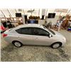 Image 13 : PARKSVILLE - 2012 NISSAN VERSA SILVER 96954 KMS  - J885946