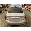 Image 19 : PARKSVILLE - 2012 NISSAN VERSA SILVER 96954 KMS  - J885946