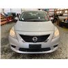 Image 6 : PARKSVILLE - 2012 NISSAN VERSA SILVER 96954 KMS  - J885946