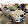 Image 9 : PARKSVILLE - 2012 NISSAN VERSA SILVER 96954 KMS  - J885946