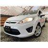 Image 1 : PARKSVILLE - 2013 FORD FIESTA WHITE 114005 KMS - J216209
