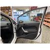 Image 37 : PARKSVILLE - 2013 FORD FIESTA WHITE 114005 KMS - J216209