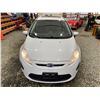 Image 7 : PARKSVILLE - 2013 FORD FIESTA WHITE 114005 KMS - J216209