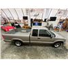 Image 13 : PARKSVILLE - 2003 CHEVROLET S-10 PICKUP GOLD 18718 KMS - P152249