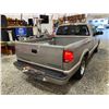 Image 15 : PARKSVILLE - 2003 CHEVROLET S-10 PICKUP GOLD 18718 KMS - P152249