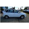 Image 6 : DUNCAN - 2009 KIA RONDO WHITE 328283 KMS - B224077