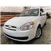 Image 1 : PARKSVILLE - 2010 HYUNDAI ACCENT WHITE 240720 KMS - P156468