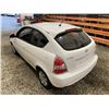 Image 22 : PARKSVILLE - 2010 HYUNDAI ACCENT WHITE 240720 KMS - P156468