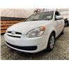 Image 2 : PARKSVILLE - 2010 HYUNDAI ACCENT WHITE 240720 KMS - P156468