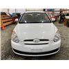 Image 6 : PARKSVILLE - 2010 HYUNDAI ACCENT WHITE 240720 KMS - P156468