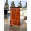 Image 2 : ETHAN ALLEN GEORGIAN COURT CHERRY ARMOIRE