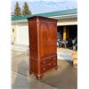 Image 4 : ETHAN ALLEN GEORGIAN COURT CHERRY ARMOIRE