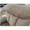 Image 10 : LA-Z-BOY RECLINER - OVERSIZED