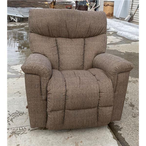 LA-Z-BOY RECLINER - OVERSIZED