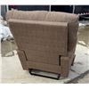 Image 6 : LA-Z-BOY RECLINER - OVERSIZED