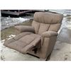 Image 7 : LA-Z-BOY RECLINER - OVERSIZED
