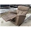 Image 8 : LA-Z-BOY RECLINER - OVERSIZED