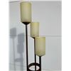 Image 3 : THREE-HEAD FLOOR LAMP WITH GLASS SHADES