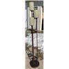 Image 4 : THREE-HEAD FLOOR LAMP WITH GLASS SHADES