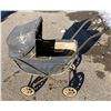 Image 1 : VINTAGE BABY DOLL CARRIAGE