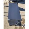 Image 3 : OFFICE CHAIR AND ROLLING THREE-TIER SHELF