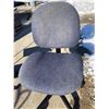 Image 8 : OFFICE CHAIR AND ROLLING THREE-TIER SHELF
