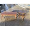 Image 1 : COFFEE TABLE AND A TWO-TIER ACCENT/DRUM END TABLE