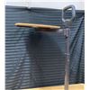 Image 11 : STANDER ASSIST-A-TRAY TO HELP STANDING WHILE KEEPING YOUR ITEMS CLOSE