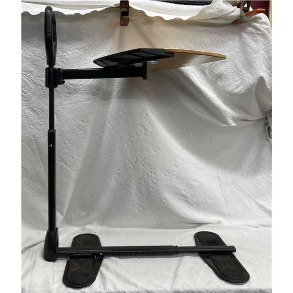 STANDER ASSIST-A-TRAY TO HELP STANDING WHILE KEEPING YOUR ITEMS CLOSE