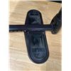 Image 5 : STANDER ASSIST-A-TRAY TO HELP STANDING WHILE KEEPING YOUR ITEMS CLOSE