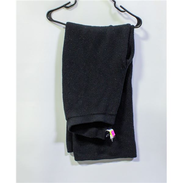 GAP KNIT PANTS LARGE