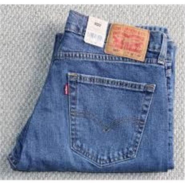 NEW LEVI STRAUSS JEANS 33 X 30