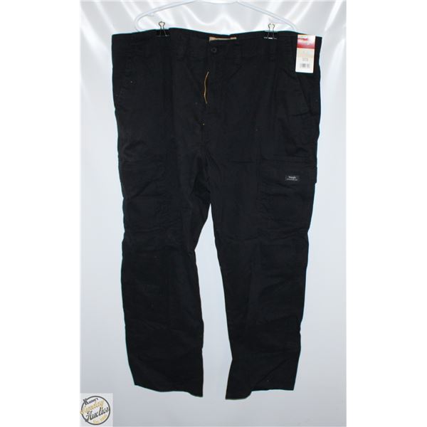 WRANGLER AUTHENTICS 44 X 30 JEANS